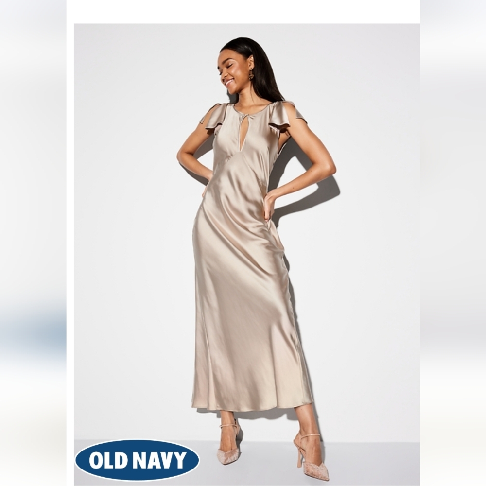 Old Navy Women's Cream Dress